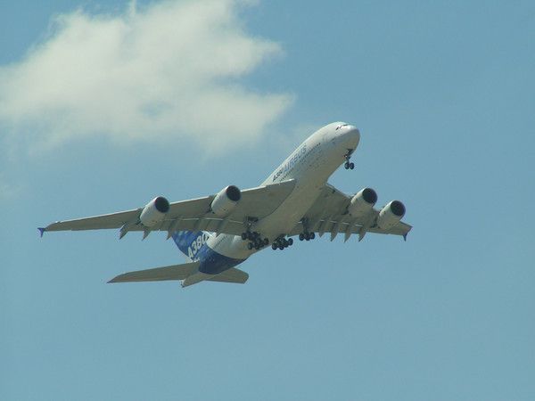 FOND D ECRAN AVION DE LIGNE