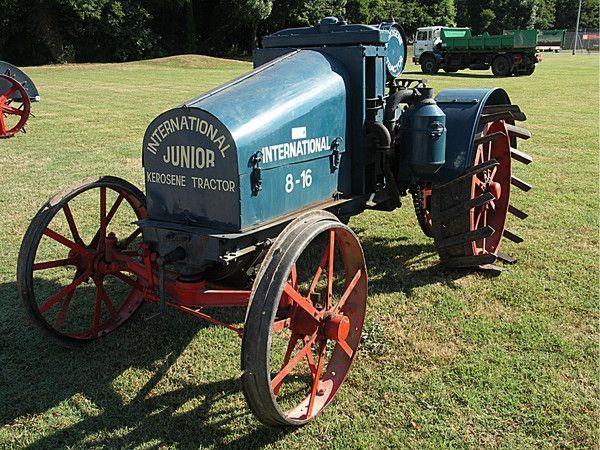 ancien tracteur