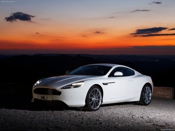 FOND D ECRAN ASTON MARTIN