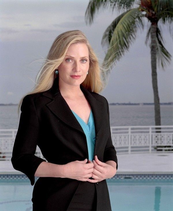 FOND D ECRAN EMILY PROCTER