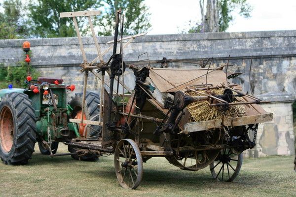 ANCIENNE MACHINE AGICrOLE 