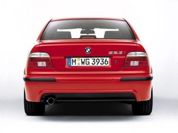 FOND D ECRAN BMW