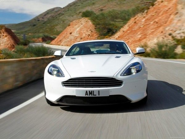 FOND D ECRAN ASTON MARTIN