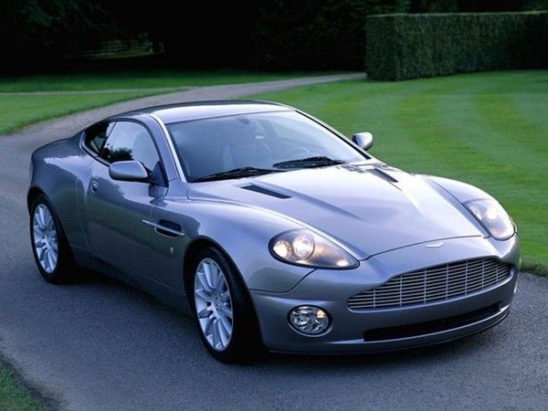 FOND D ECRAN ASTON MARTIN 