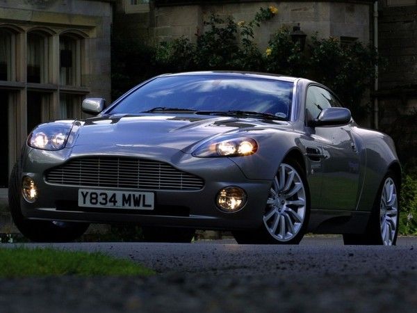 FOND D ECRAN ASTON MARTIN